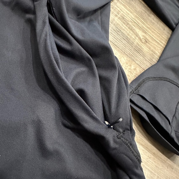 Athleta Sunchaser UPF Long Sleeve Top – Black – XL - Picture 10 of 11